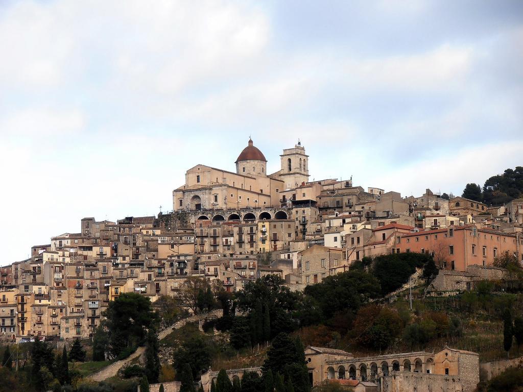 Il Castello Panzió Petralia Sottana Kültér fotó